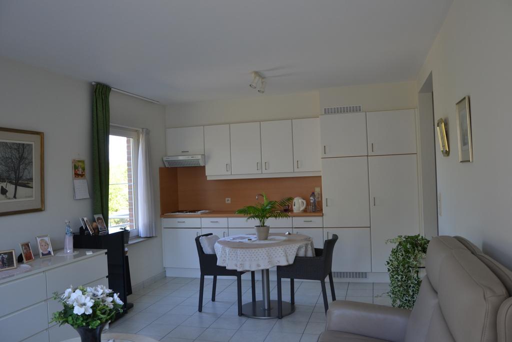 Lindehof Serviced Flats Zoersel Quarto foto